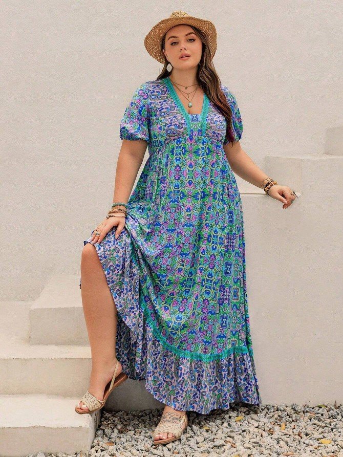 Blue Floral Plus Size Dress: A Relaxed Feminine Pick